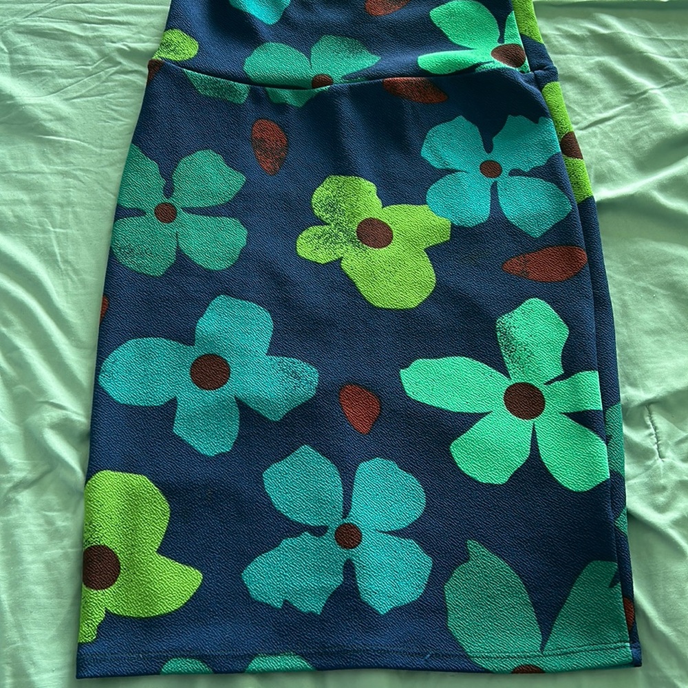 Lula Roe Skirt Size S